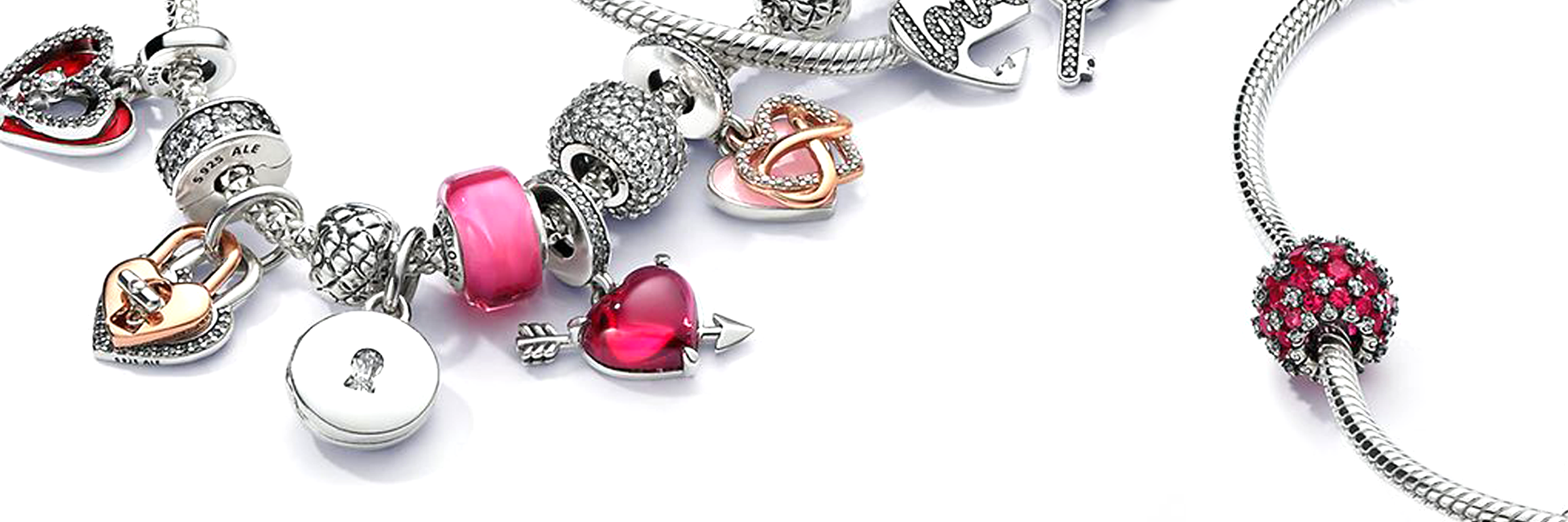 PANDORA Jewelry Haul // Valentine's Day Themed Charm Bracelet ❤️ 