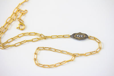 "Vivienne" Hand Chain