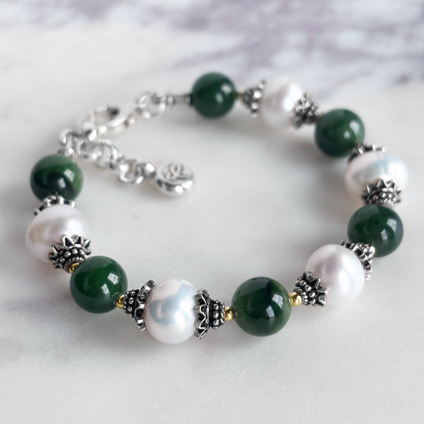 10mm Jade & Freshwater Pearl Bracelet