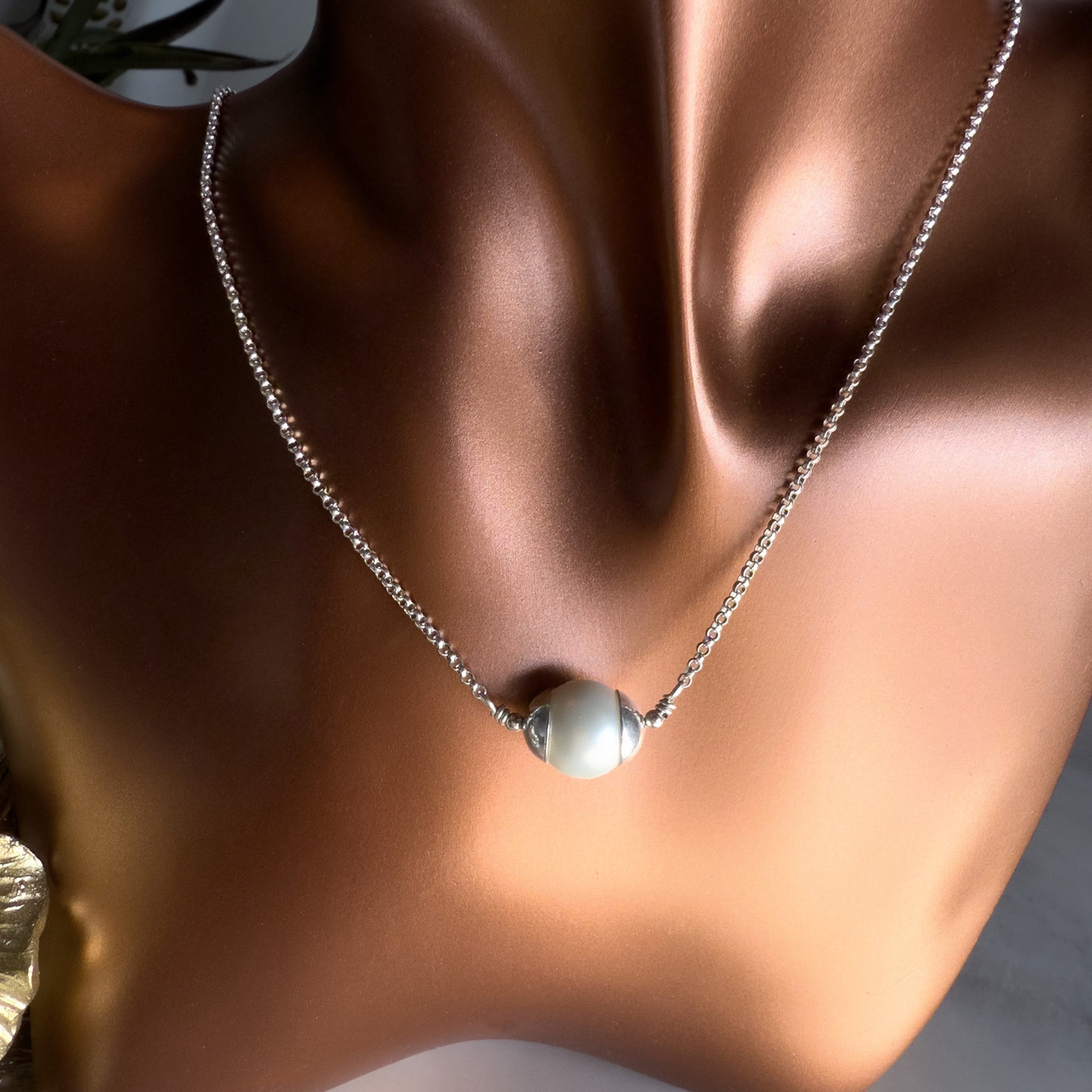 Freshwater Pearl on Rolo Chain Necklace