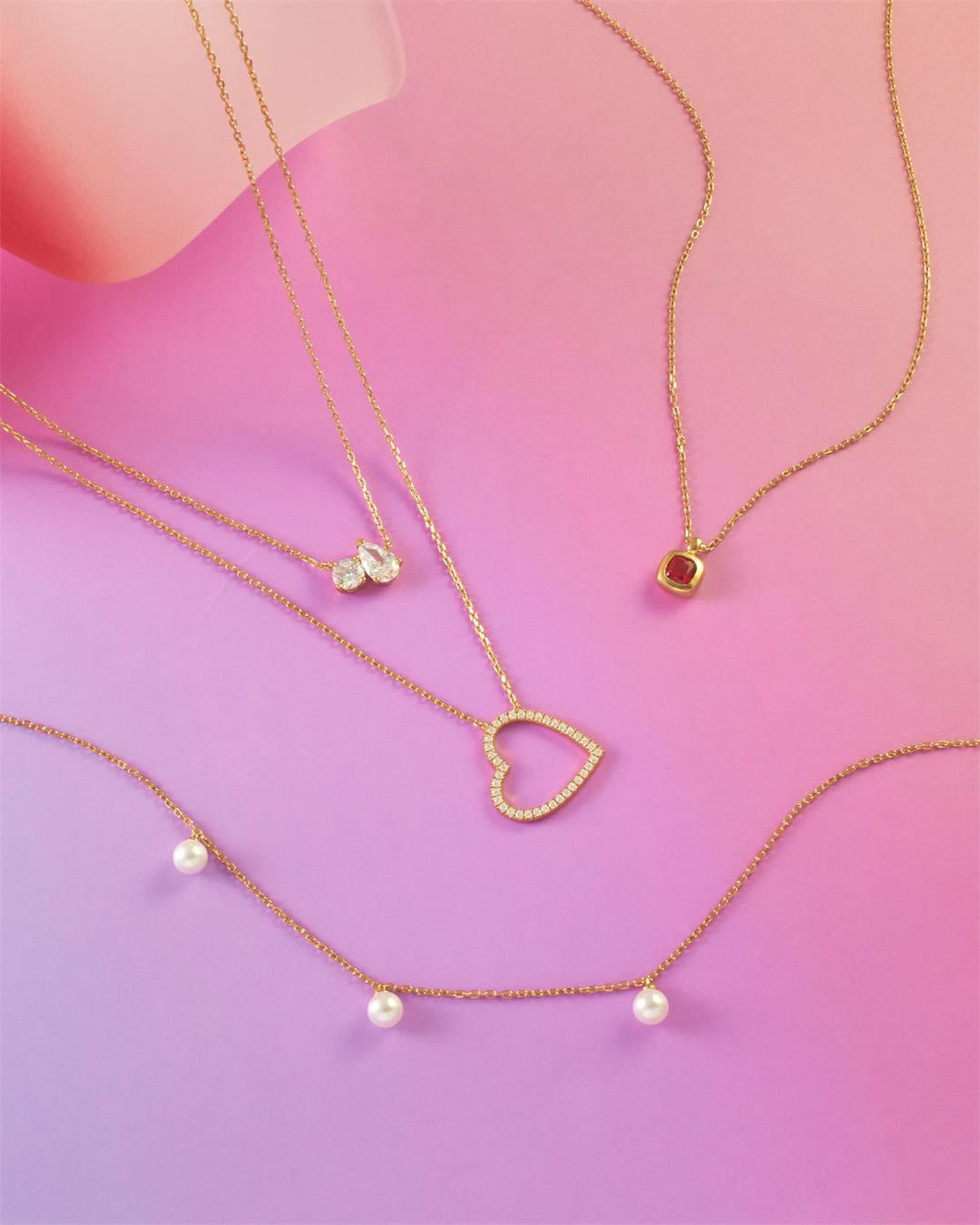 Glimmer Glow - Gold Triple Shell Pearl Station Necklace