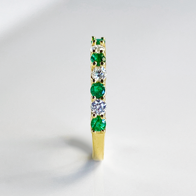 14K YG 0.23CTS Emerald & 0.16CTS Diamond Band