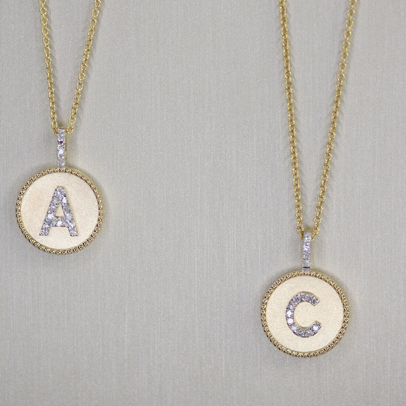 14KY Circle Pendant w/ Diamond Initial Necklace