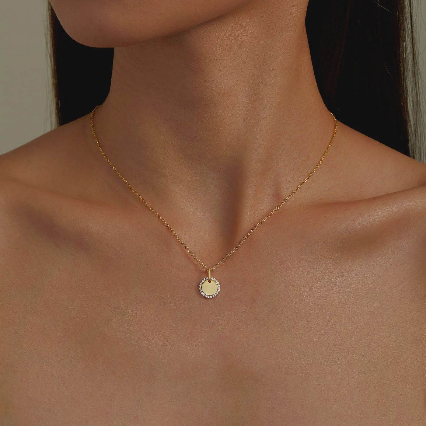 TR Gold Round Disc Pendant Necklace